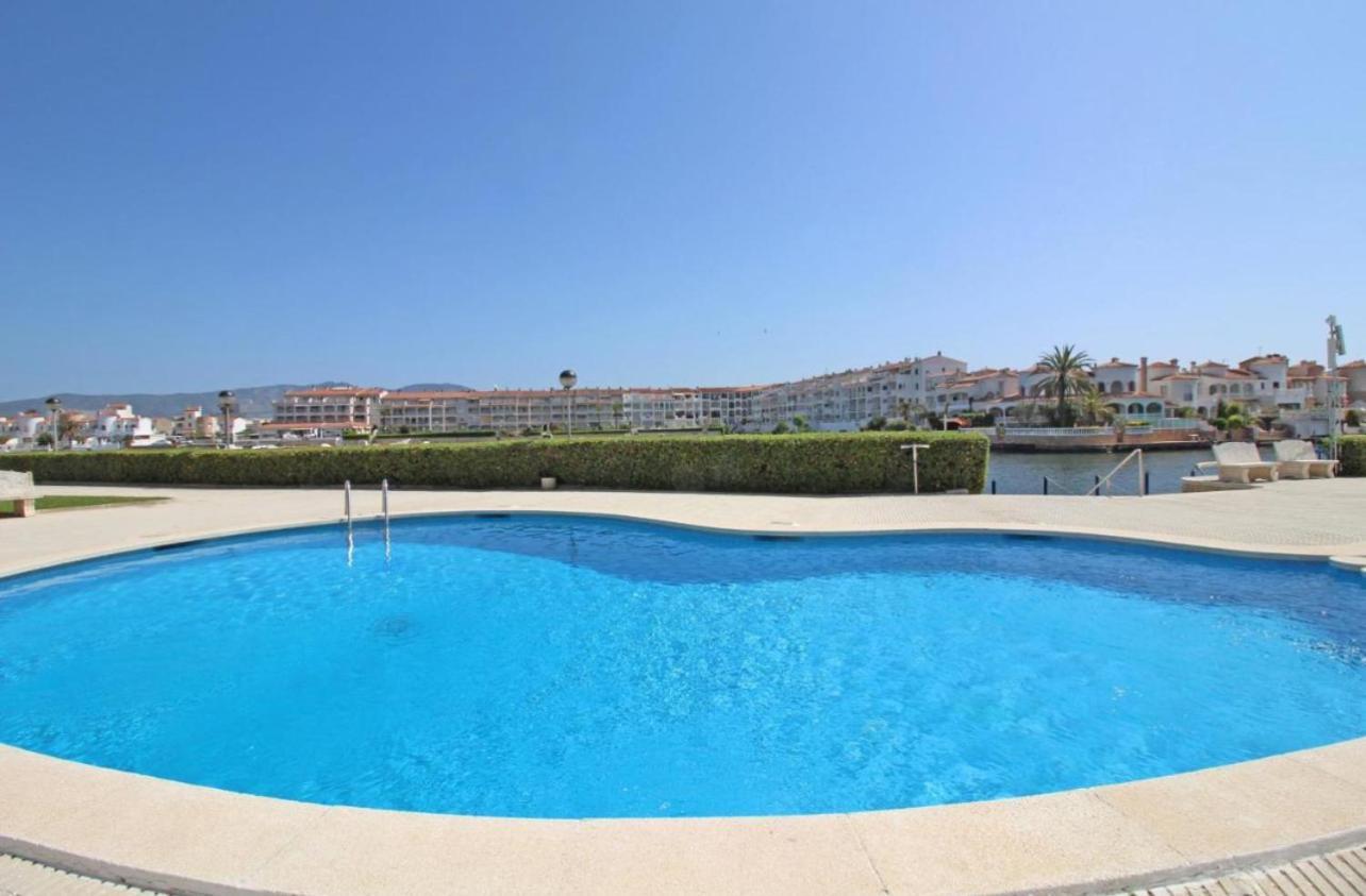 Apartamento Gran Lago Con Vistas Al Canal Empuriabrava Buitenkant foto