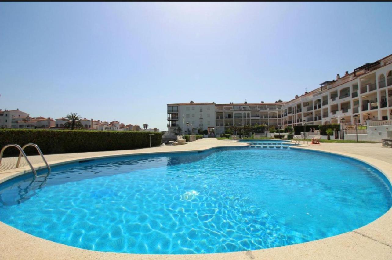 Apartamento Gran Lago Con Vistas Al Canal Empuriabrava Buitenkant foto