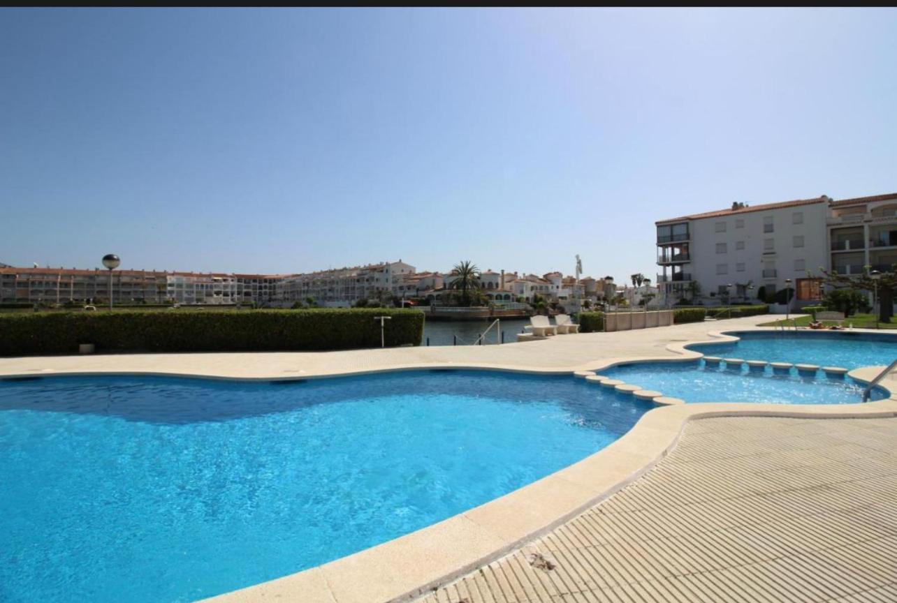 Apartamento Gran Lago Con Vistas Al Canal Empuriabrava Buitenkant foto